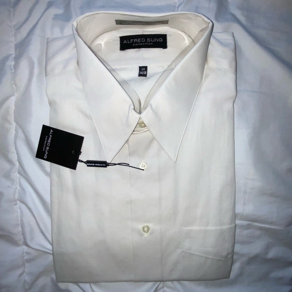 Alfred Sung light gray shirt side 17, 34/35